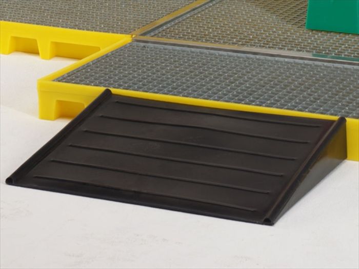 Rampe d'acces pour plateforme de rétention H 115 mm